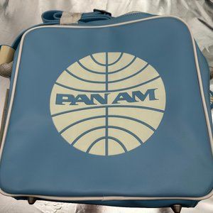 NWT Vintage Pan Am Innovator Crossbody Zip Bag